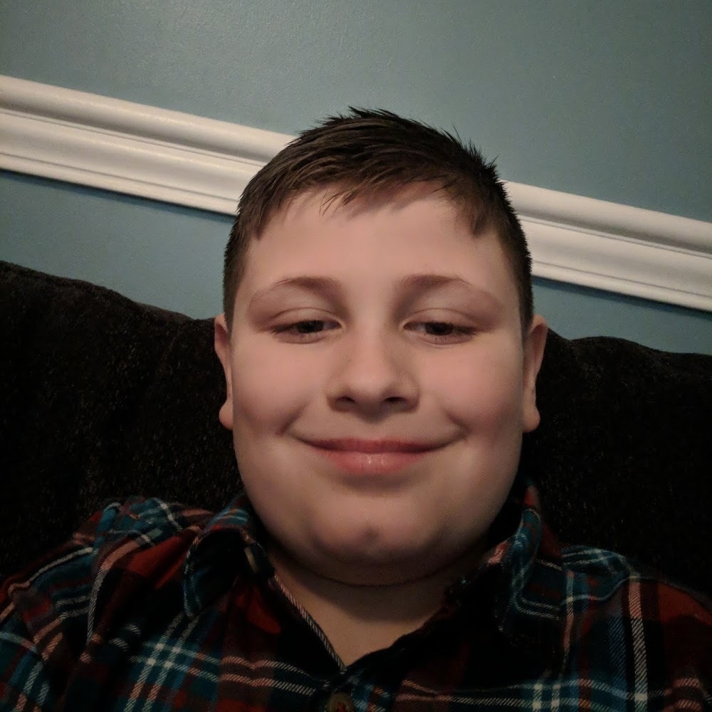 Meet your Posher, Little gamer